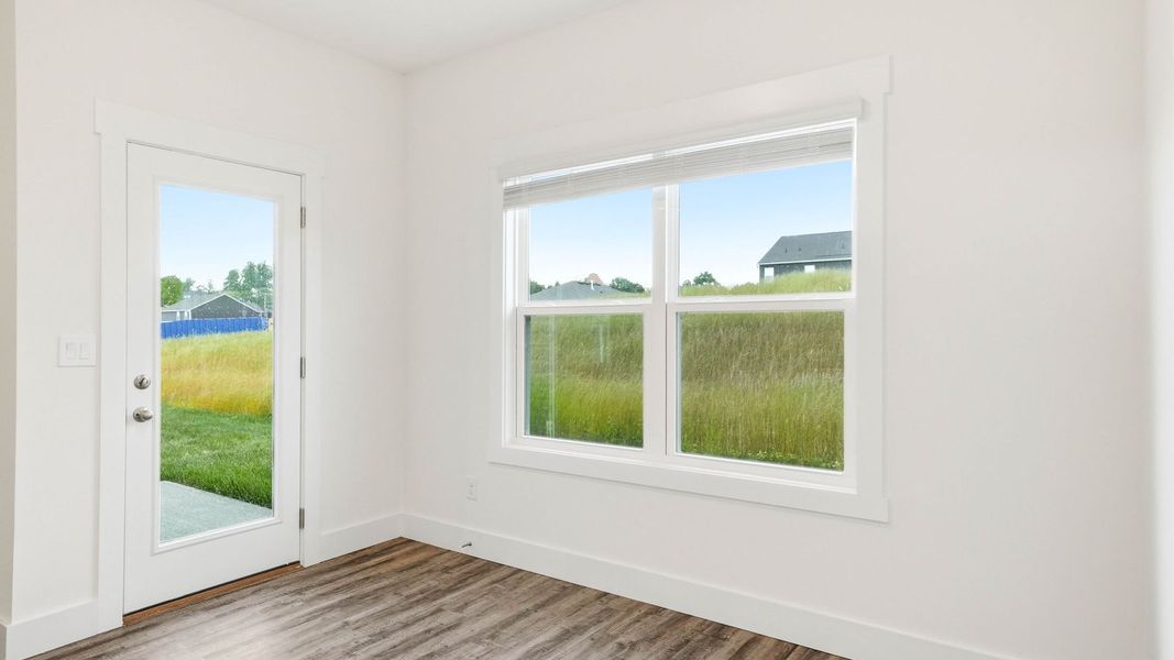 Spacious, unfurnished interior of a new home in Fieldcrest Acres, Blountville (Image 26).