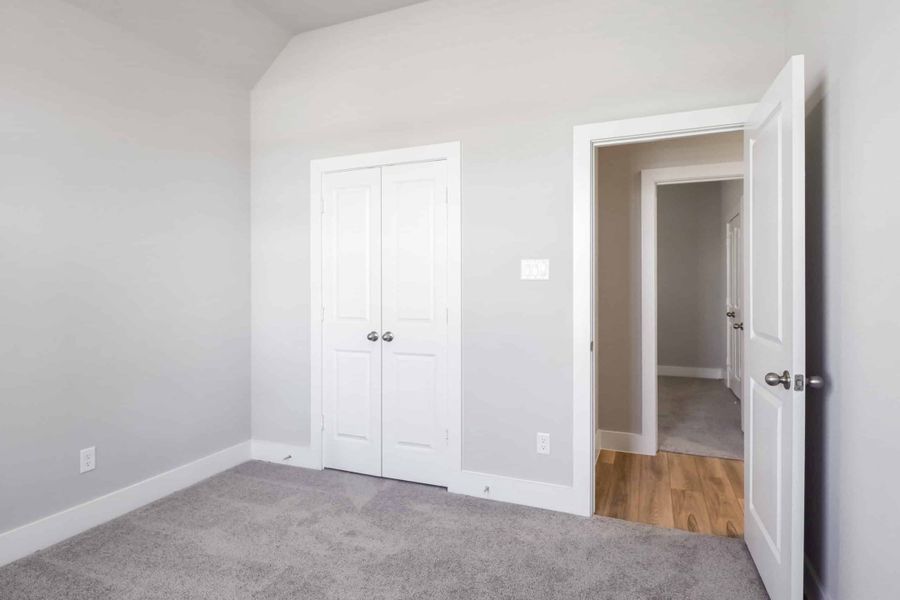 Representative unfurnished interior of a home built from the The Teton by Lillian Custom Homes in Polo Ridge, Heath (Image 27).