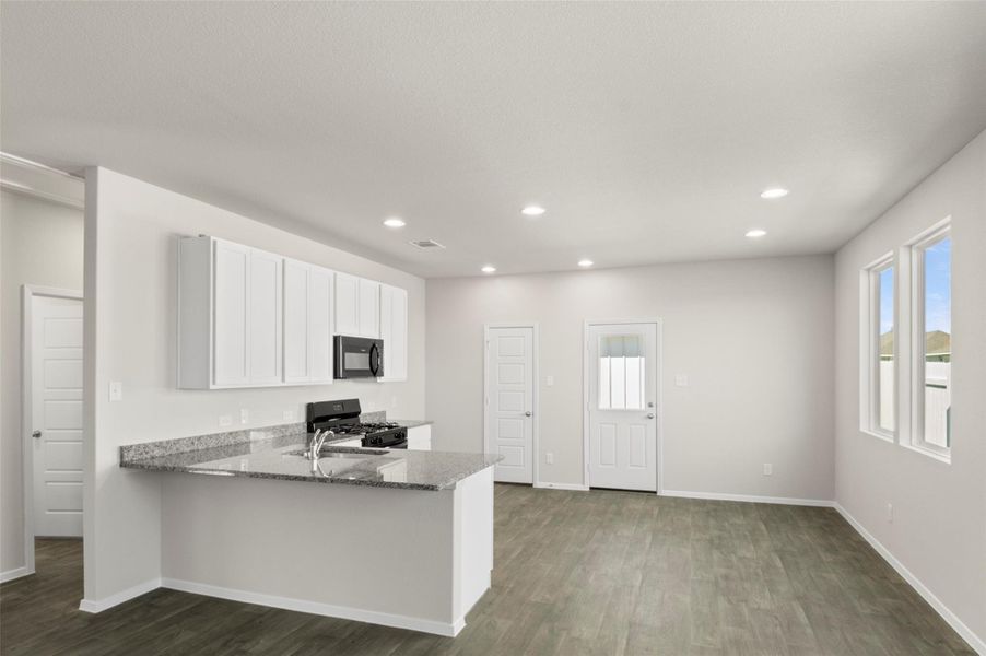 Furnished interior view inside a new home in Casetta Ranch, Kyle (Image 6). Furnished interior view inside a new home in Casetta Ranch, Kyle (Image 6).