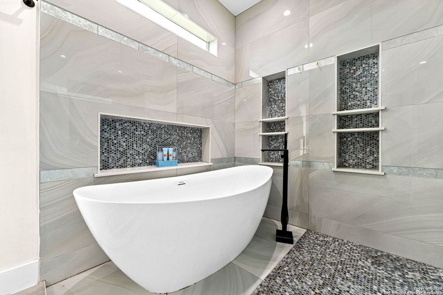 Furnished interior view inside a new home in , Kyle (Image 16). Furnished interior view inside a new home in , Kyle (Image 16).