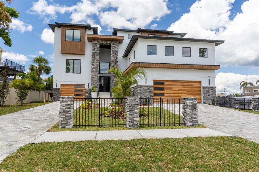 Image 60 of a home in .