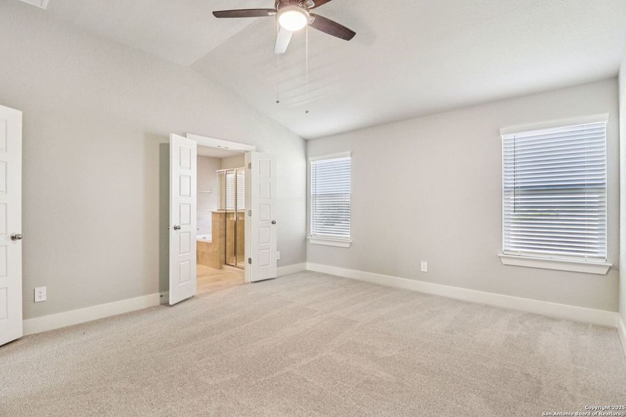 Spacious, unfurnished interior of a new home in Thomas Pond, San Antonio (Image 24). Spacious, unfurnished interior of a new home in Thomas Pond, San Antonio (Image 24).