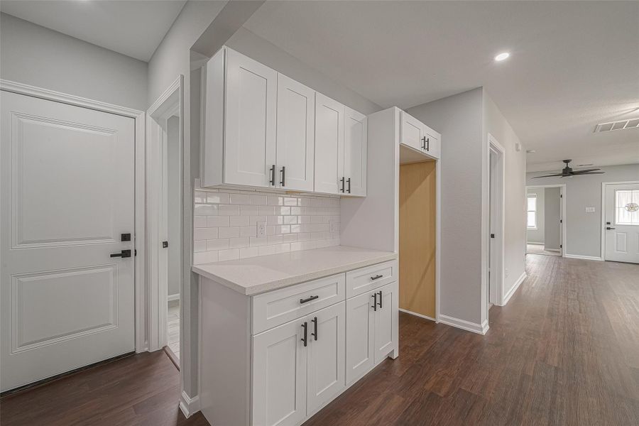 Furnished interior view inside a new home in , Houston (Image 5). Furnished interior view inside a new home in , Houston (Image 5).