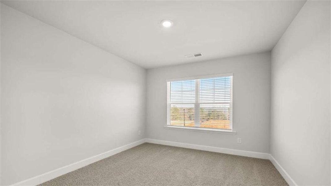 Spacious, unfurnished interior of a new home in Evergreen Crossing, Locust Grove (Image 20).