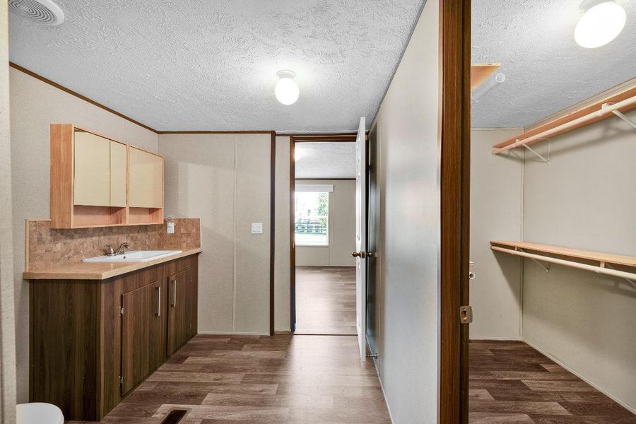 Main House Primary Bathroom