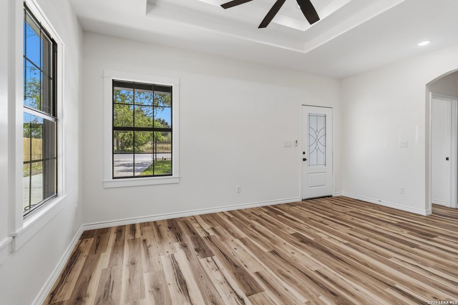 Spacious, unfurnished interior of a new home in , San Antonio (Image 22).