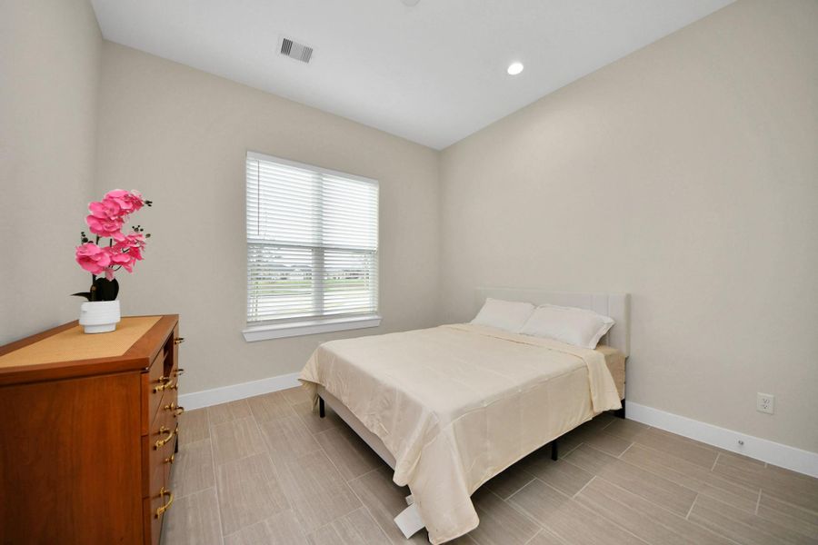 NO CARPET HOME. NO CARPET HOME.