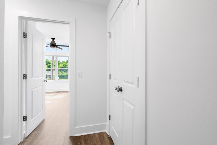 Spacious, unfurnished interior of a new home in , Charleston (Image 35).