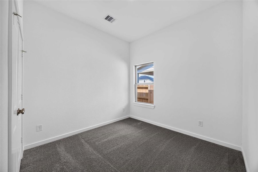 Spacious, unfurnished interior of a new home in La Segarra 40', Brookshire (Image 22).