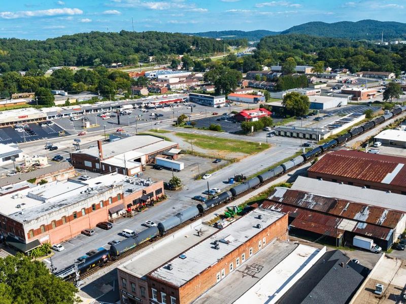 Image 50 of a home in Parkside at Carter Grove.