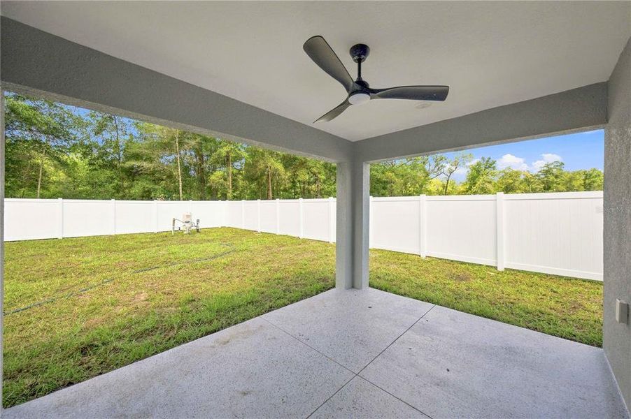 Exterior details and patio area of a home in , Ocala (Image 19).