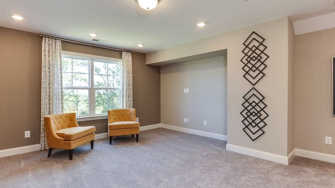 2816 Edison II Game Room F3