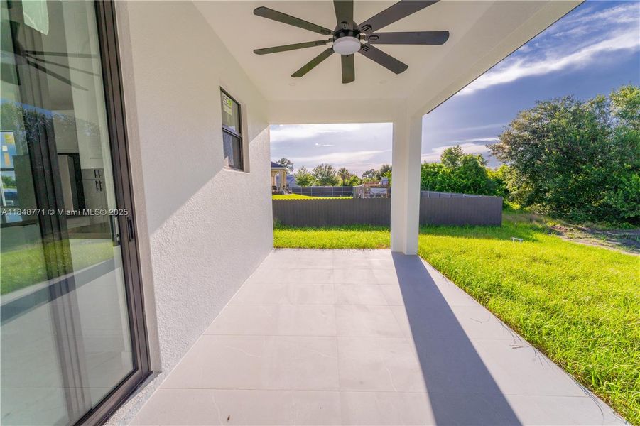 Spacious, unfurnished interior of a new home in , Lehigh Acres (Image 12). Spacious, unfurnished interior of a new home in , Lehigh Acres (Image 12).