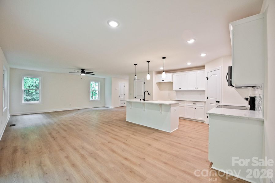 Spacious, unfurnished interior of a new home in , Kannapolis (Image 35). Spacious, unfurnished interior of a new home in , Kannapolis (Image 35).