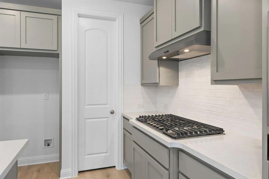 DAL_Dominion_Easton_343 Torch Lily Lane (12) DAL_Dominion_Easton_343 Torch Lily Lane (12)