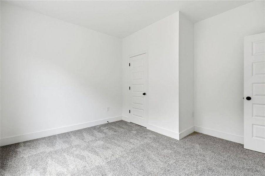 Spacious, unfurnished interior of a new home in , Mansfield (Image 35).