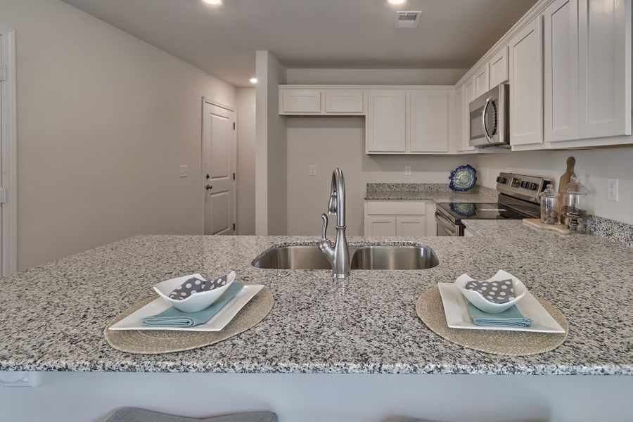 Representative interior finishes for a home built from the Poplar B by McGuinn Homes in Reserve at Mill Creek, Columbia (Image 20).