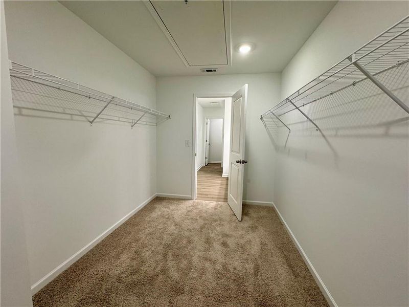 Spacious, unfurnished interior of a new home in Eastlyn Crossing, Flowery Branch (Image 16). Spacious, unfurnished interior of a new home in Eastlyn Crossing, Flowery Branch (Image 16).