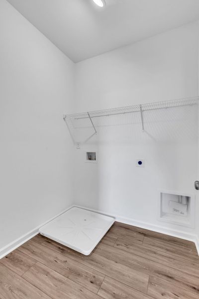 Spacious, unfurnished interior of a new home in Jackson Hills, Clarksville (Image 18).