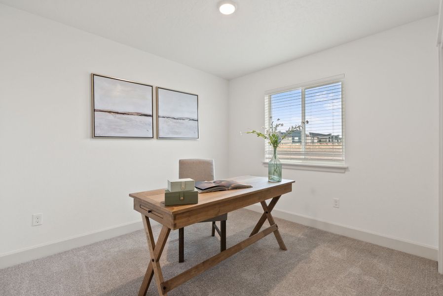 Furnished interior view inside a new home in Feather Ridge, Redmond (Image 13).