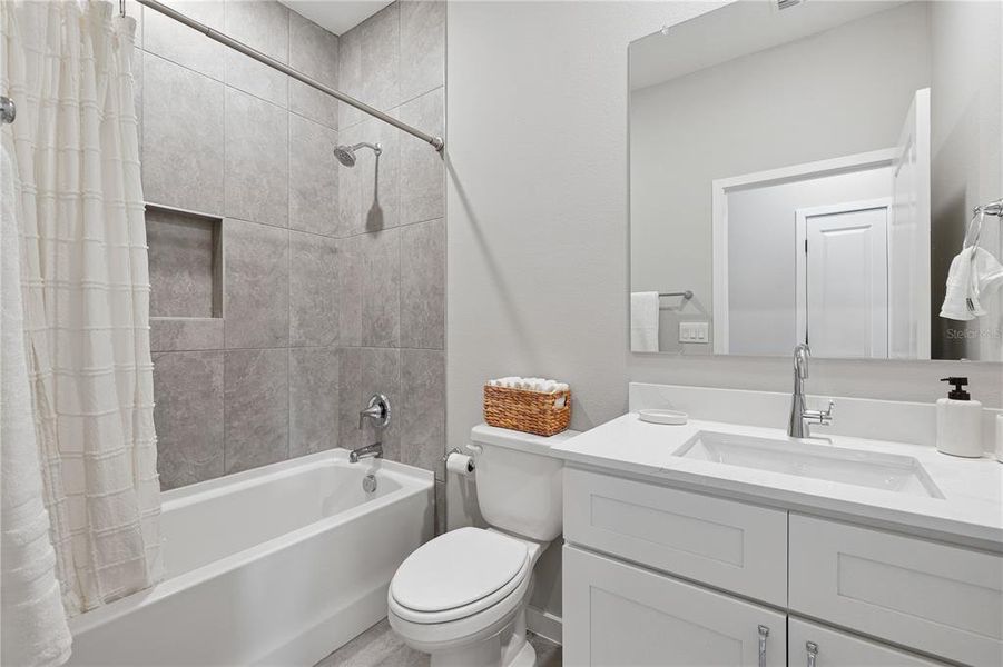 Furnished interior view inside a new home in Sabana Reserve, Ocala (Image 5).