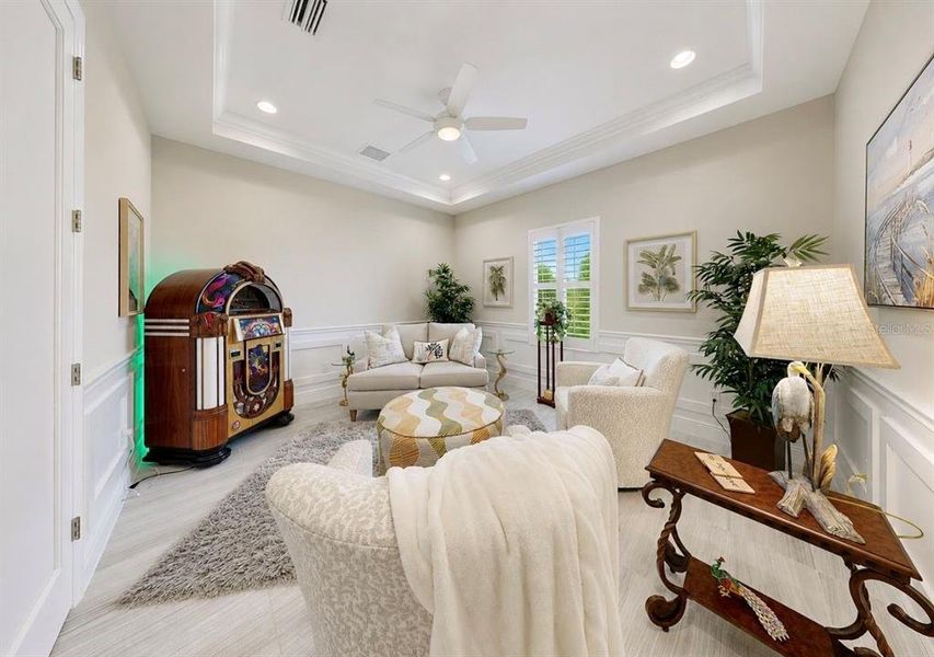 Furnished interior view inside a new home in , Apollo Beach (Image 54).