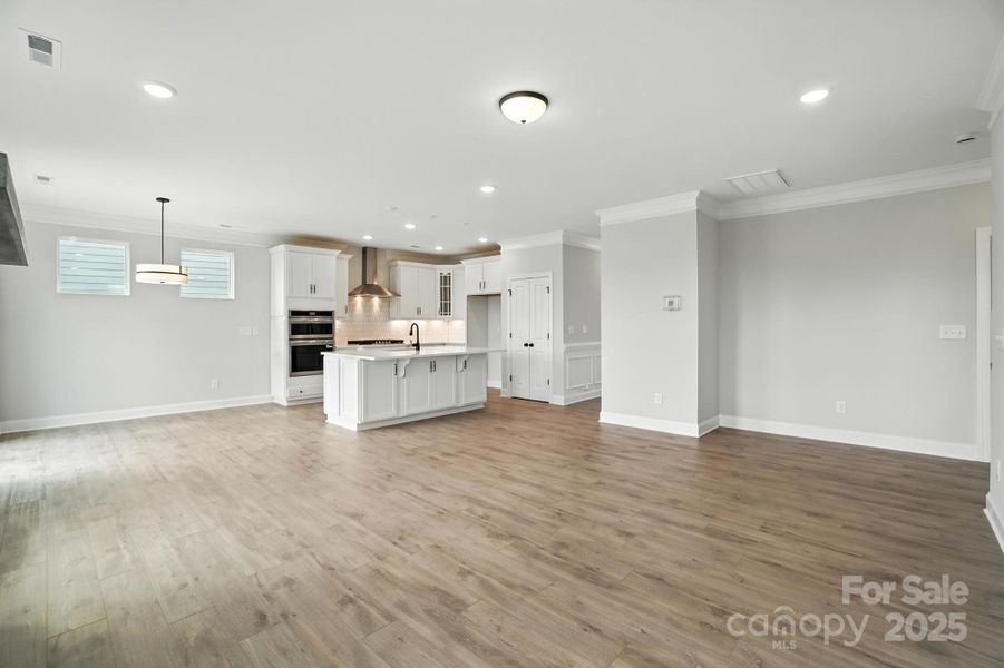 Spacious, unfurnished interior of a new home in Summerlin, Mooresville (Image 16).