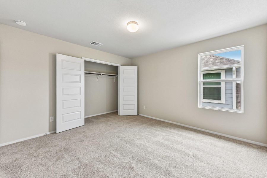 Spacious, unfurnished interior of a new home in Edgebrooke, Pflugerville (Image 19). Spacious, unfurnished interior of a new home in Edgebrooke, Pflugerville (Image 19).