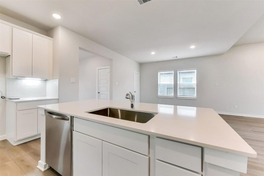 Furnished interior view inside a new home in River Ranch Meadows, Dayton (Image 9).