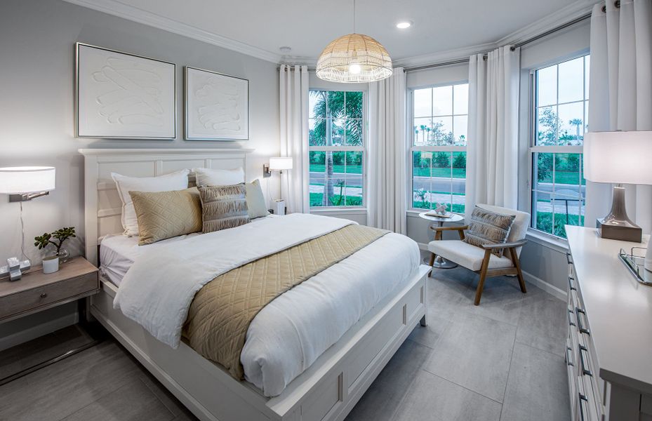 Furnished interior view inside a new home in Del Webb Oak Creek, North Fort Myers (Image 10).