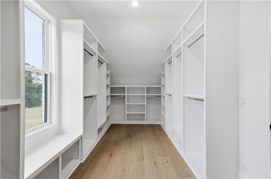 Spacious, unfurnished interior of a new home in , Monroe (Image 72).