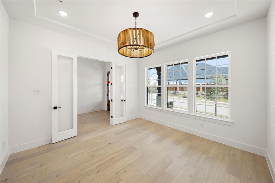 11. 610 Apogee - Study