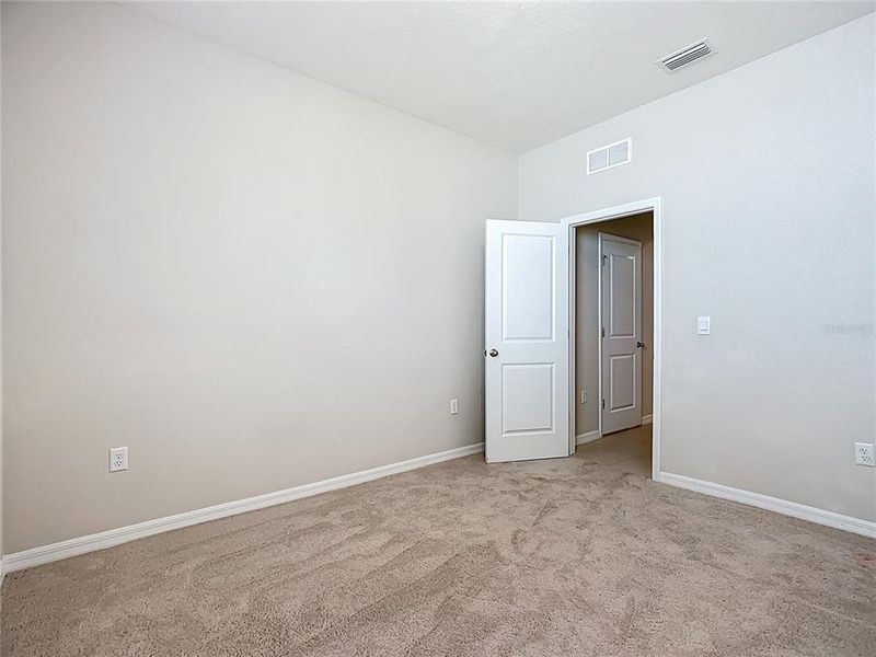 Spacious, unfurnished interior of a new home in Farm at Varrea Villas, Plant City (Image 36). Spacious, unfurnished interior of a new home in Farm at Varrea Villas, Plant City (Image 36).