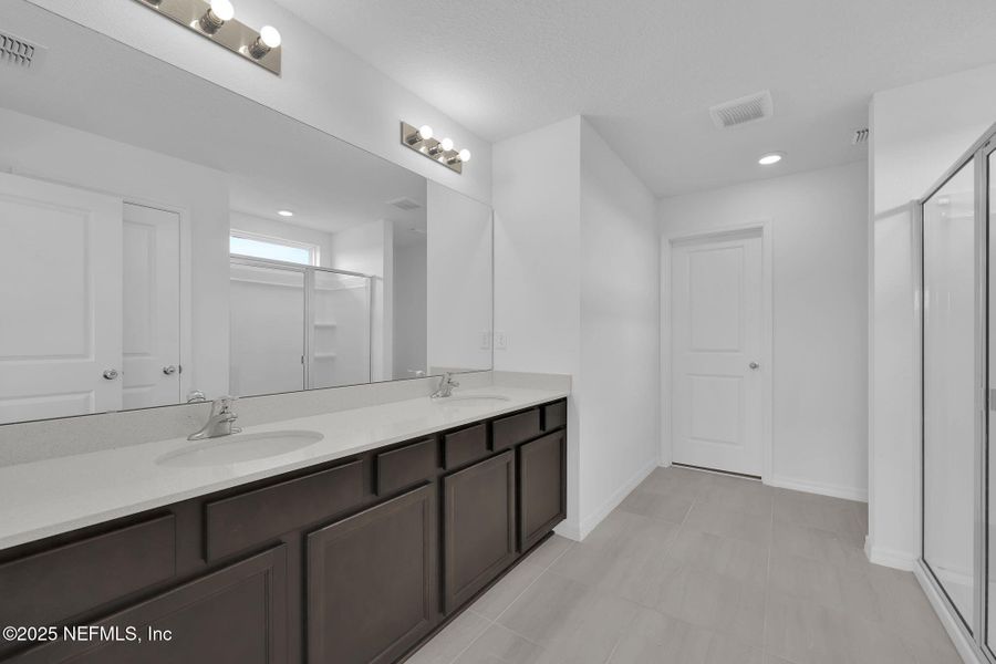 Furnished interior view inside a new home in Wells Landing, Jacksonville (Image 11). Furnished interior view inside a new home in Wells Landing, Jacksonville (Image 11).