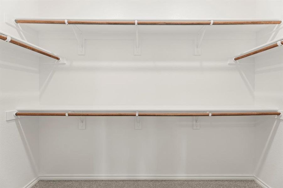 25. 1712 Elle - Closet 25. 1712 Elle - Closet