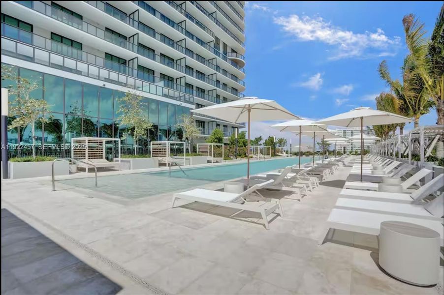 Condo located in North Miami Beach, FL showcasing its design and architecture (Image 15).