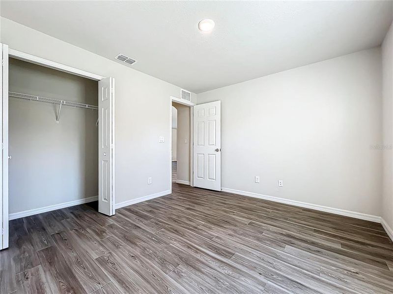 Spacious, unfurnished interior of a new home in , Port Charlotte (Image 12).