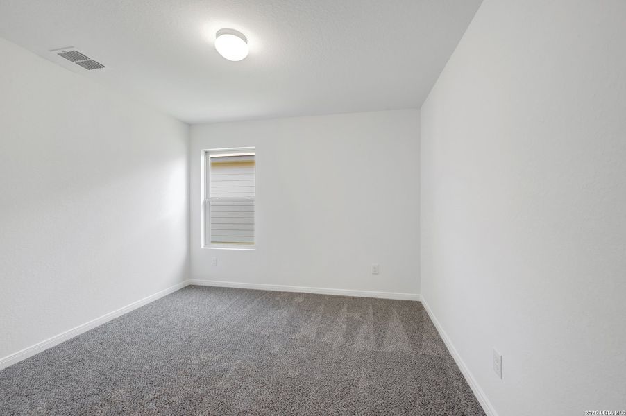 Spacious, unfurnished interior of a new home in Paloma Park, Converse (Image 38).