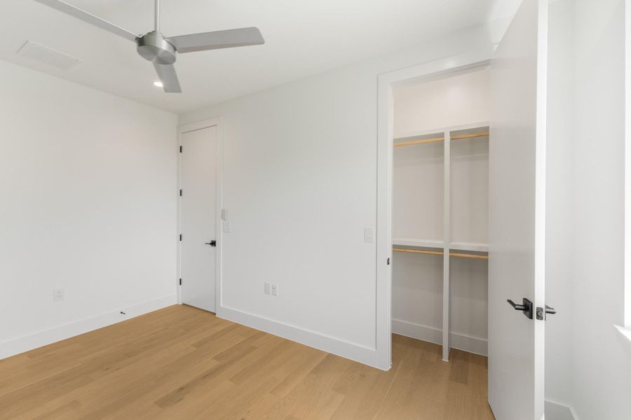 Spacious, unfurnished interior of a new home in , Austin (Image 17).