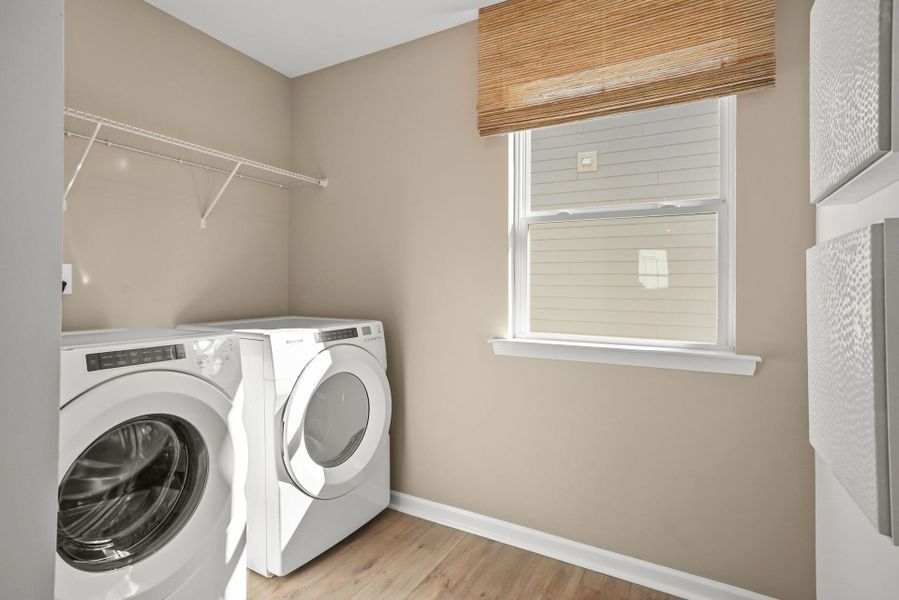 Representative interior finishes for a home built from the Austin by Pulte Homes in Cannon Run, Concord (Image 21).