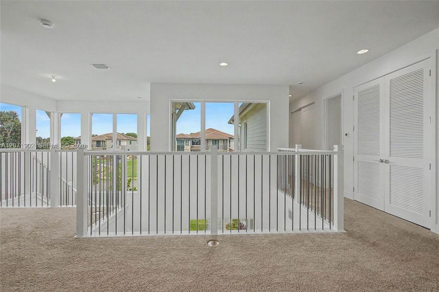 Spacious, unfurnished interior of a new home in , Davie (Image 37).