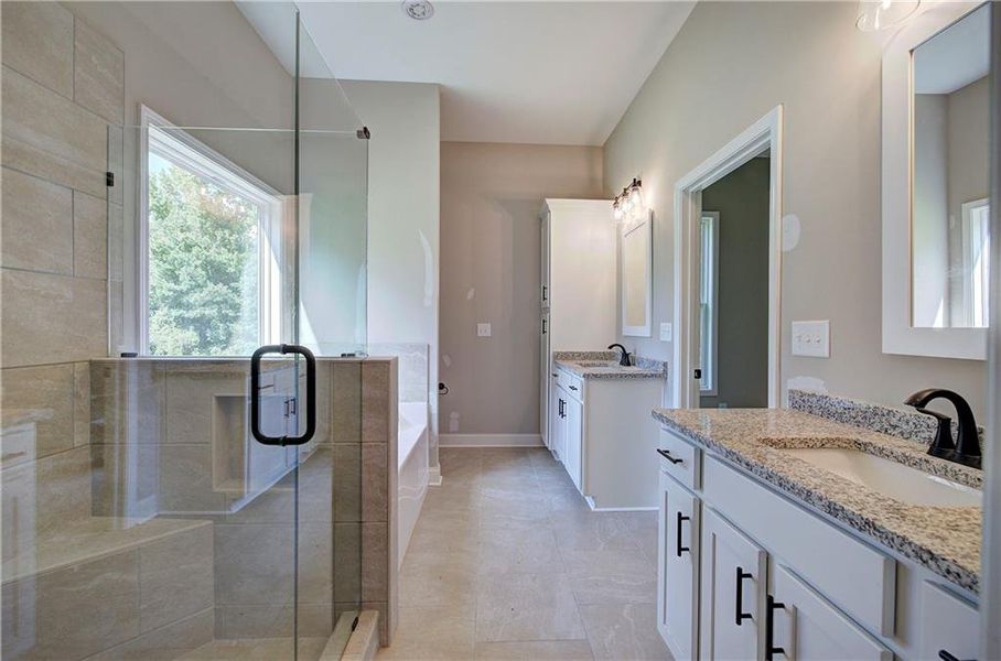 Furnished interior view inside a new home in , Dallas (Image 12).