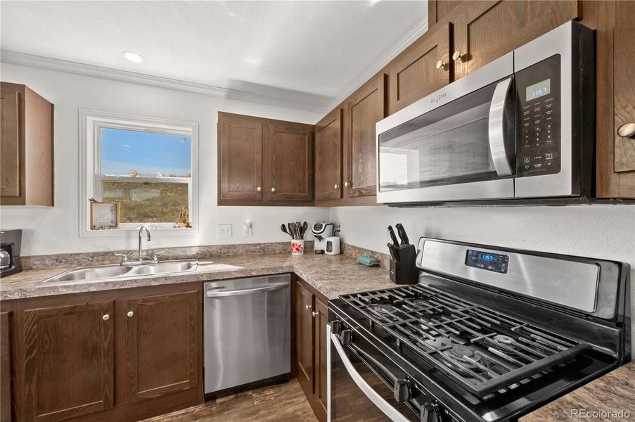 Close-up of interior finishes inside a home in , Cotopaxi (Image 18).