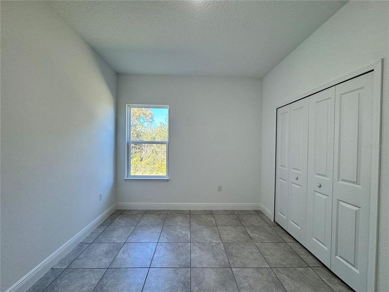 Spacious, unfurnished interior of a new home in , Citrus Springs (Image 25).