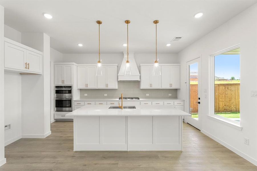 10. 1208 Eclipse Way - Kitchen
