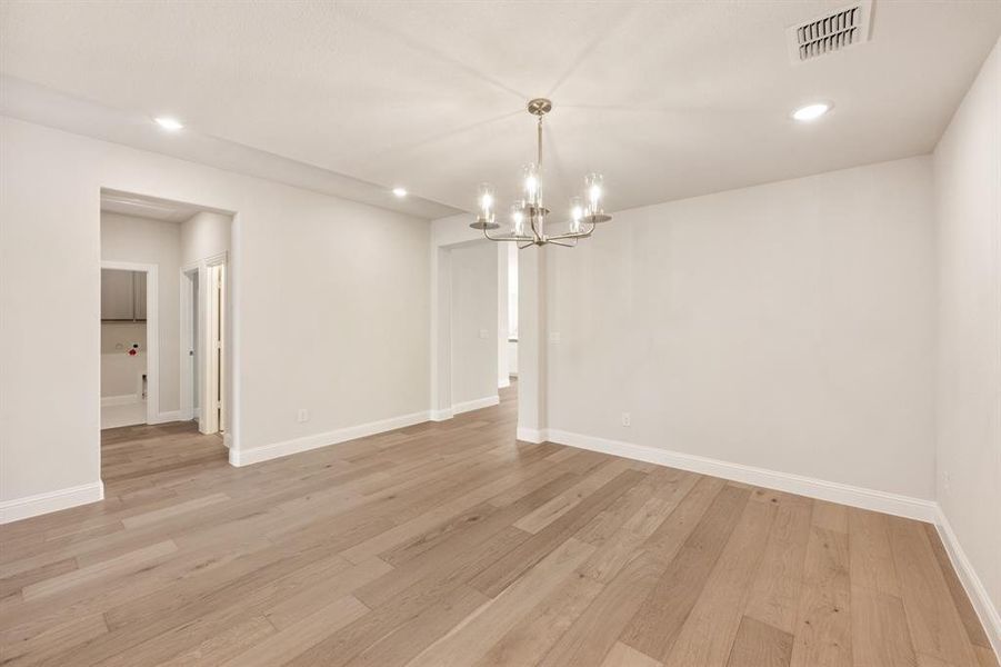 Spacious, unfurnished interior of a new home in Triple Diamond Ranch, Mansfield (Image 33).