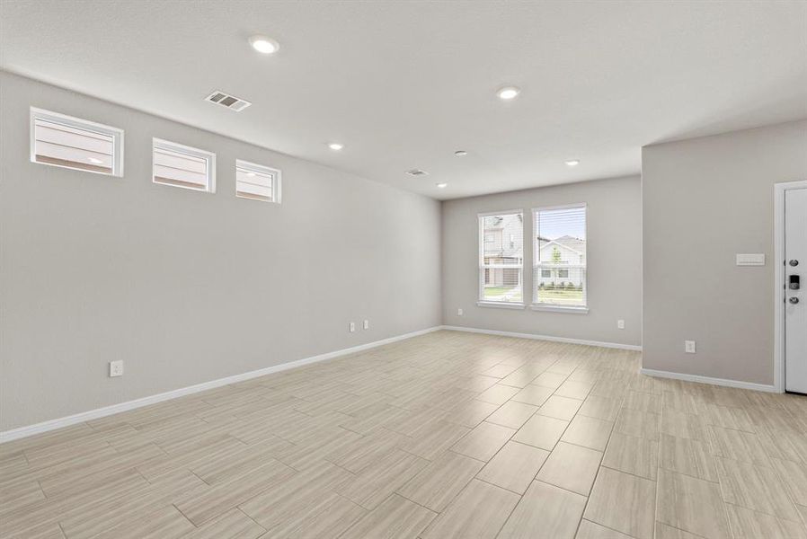 Spacious, unfurnished interior of a new home in Orchard Village, Fort Worth (Image 19). Spacious, unfurnished interior of a new home in Orchard Village, Fort Worth (Image 19).