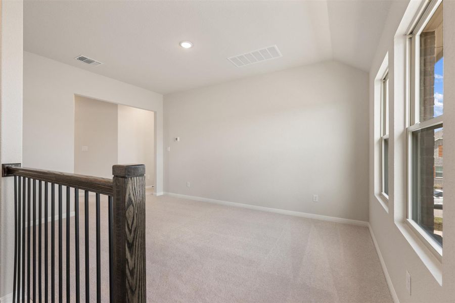 Representative images and renderings are for illustrative purposes. Actual structural options and design finishes of home may vary. Representative images and renderings are for illustrative purposes. Actual structural options and design finishes of home may vary.