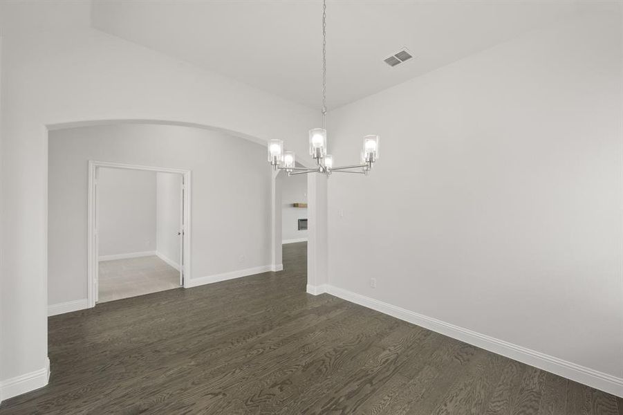 369 Paddle Boat- Dining-2