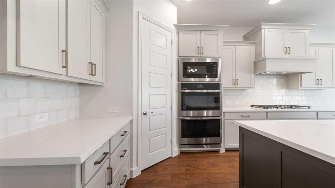 Furnished interior view inside a new home in Terraces 62', Rockwall (Image 11). Furnished interior view inside a new home in Terraces 62', Rockwall (Image 11).